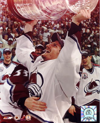 Milan Hejduk so Stanley Cupom
