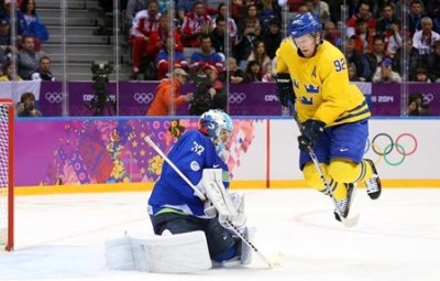 Gabriel Landeskog sa pred súperovou bránkou zdržiaval často aj v semifinále proti Slovinsku