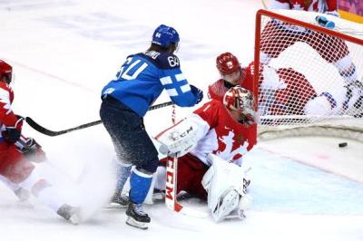 Semyon Varlamov a prvý fínsky gól v jeho sieti